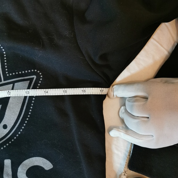 Old School Black Hoodie Sz. S Cute and Fashionable - Picture 6 of 8